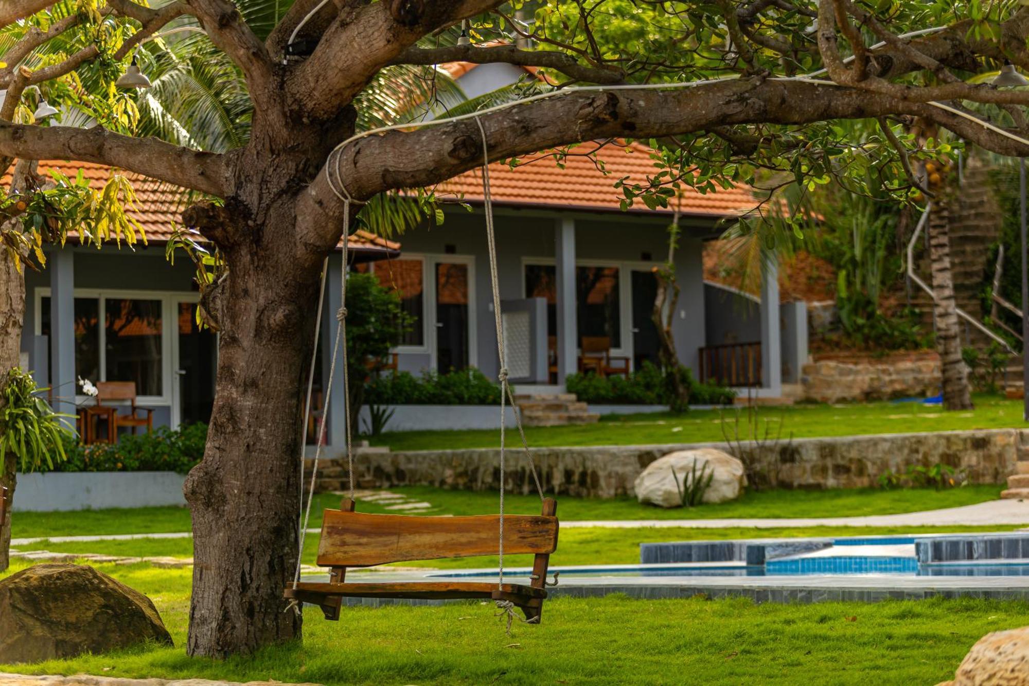 Cosian Bay Phu Quoc Resort Exterior photo